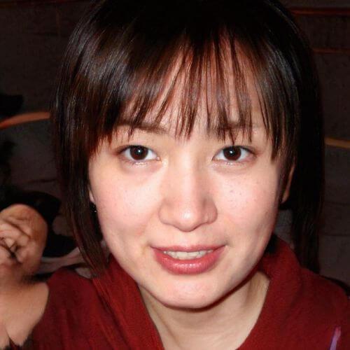 Anna Kim Hire WooCommerce developer with ellow