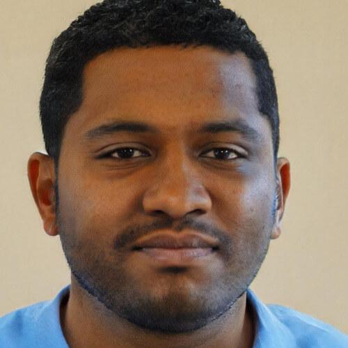 Salim Yusuf - Hire Laravel Developer with ellow